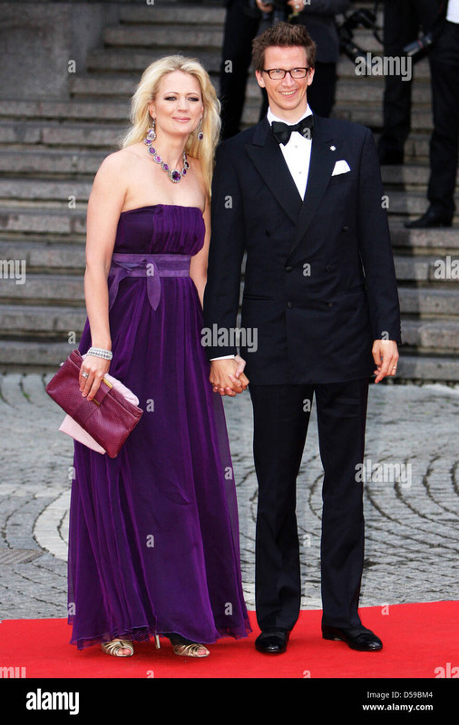 manuel-prince-of-bavaria-and-his-partner-anna-of-bavaria-arrive-at-D59BM4