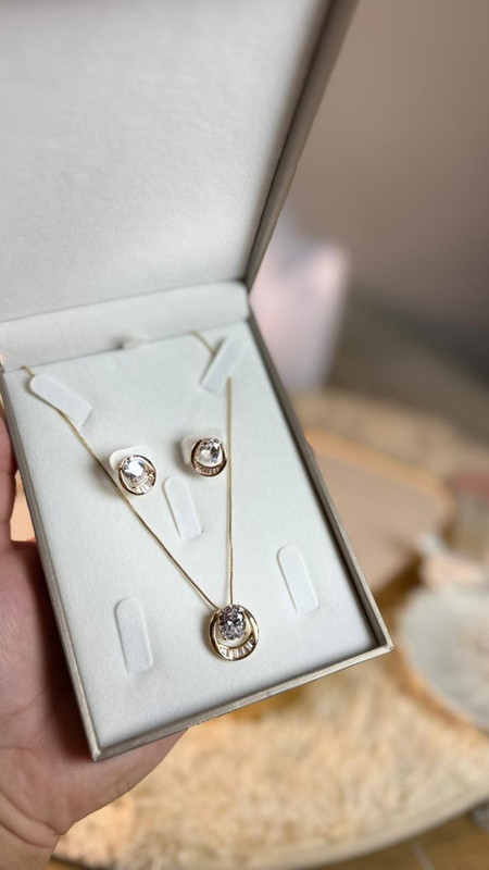 Conjunto Aurora
