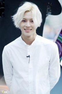 8-men-korean-hairstyle-2019-270120209018
