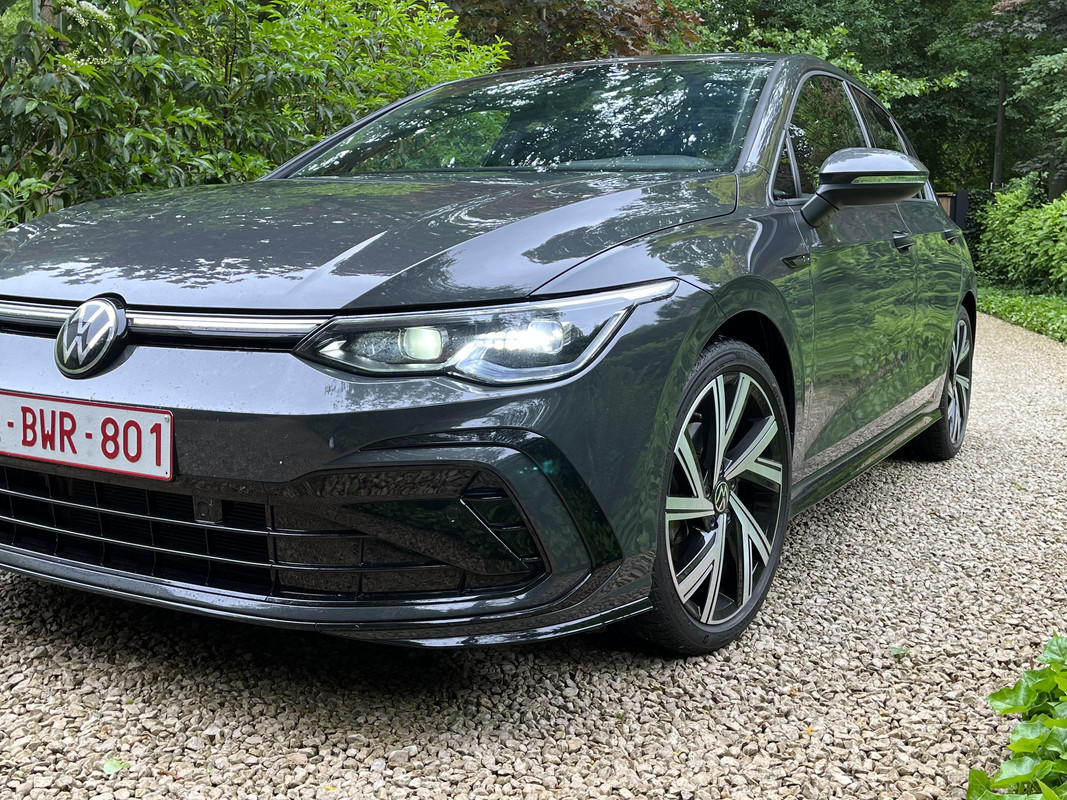 E6C5508A-7CDD-423A-8D73-A1FEE1B637FD