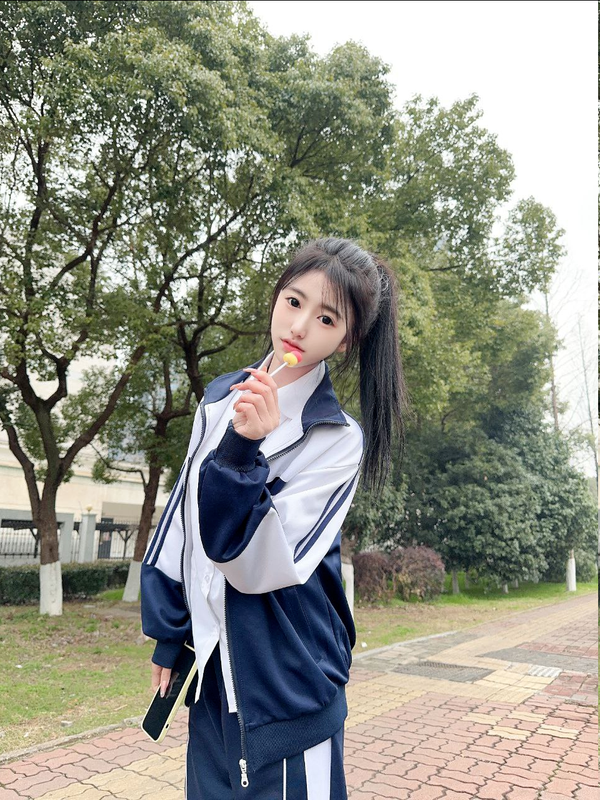 小隻馬 很會叫 #特別有女友fu #小騷騷說要哥哥快插進去哦 #鄰家小女生 特別主動