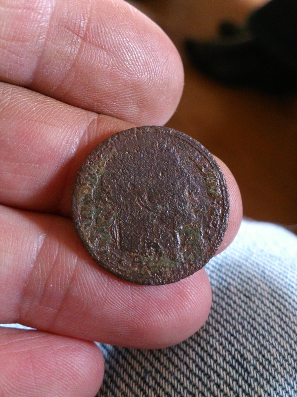 Counterfeit bullhead shilling obverse 02072013