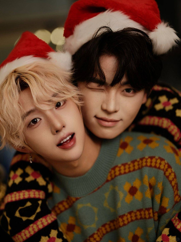 Take-my-hand-take-my-whole-life-too-2