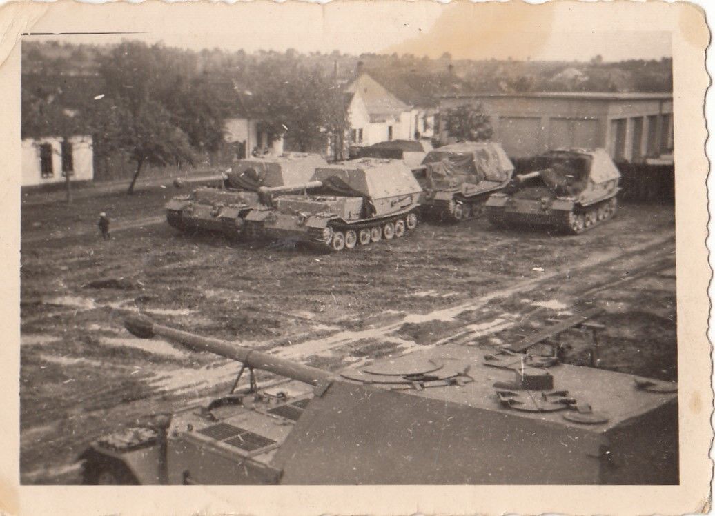 Elefant - schw.Pz.-Jäger Abt.653-3