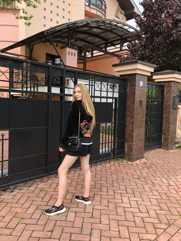 A63CDE92-B83F-4C05-A0C7-4D0421273A0C