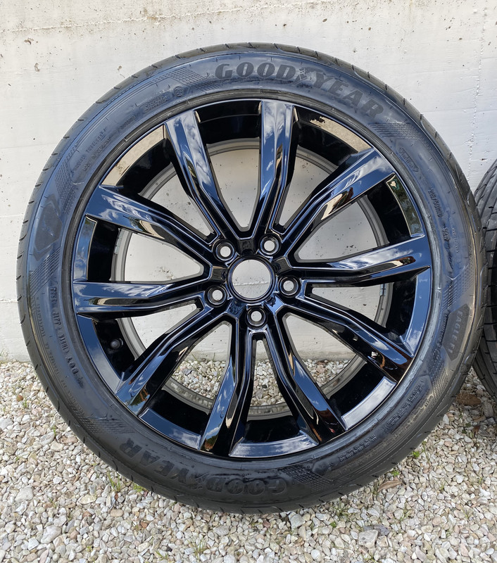 F5F58CEF-BD81-46B8-ACCF-E0D0B857D266