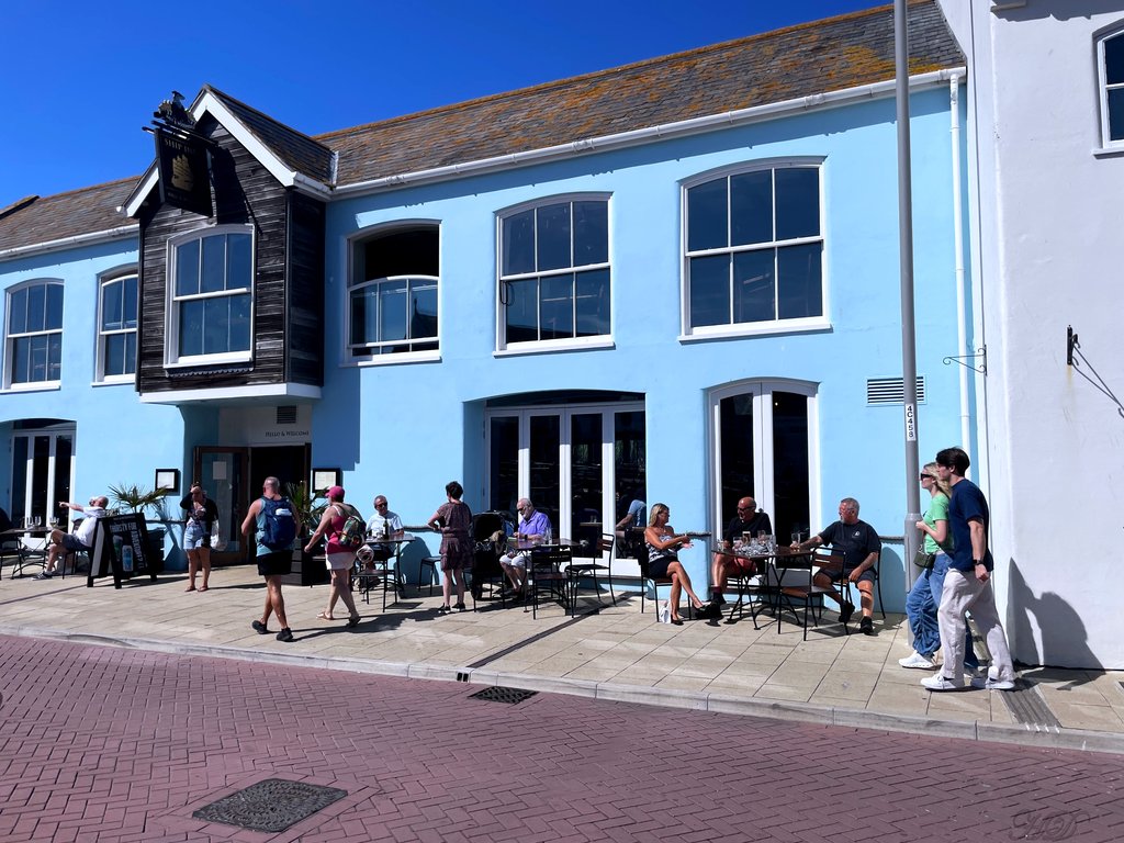 Weymouth-Harbour-Bar-HD.jpg