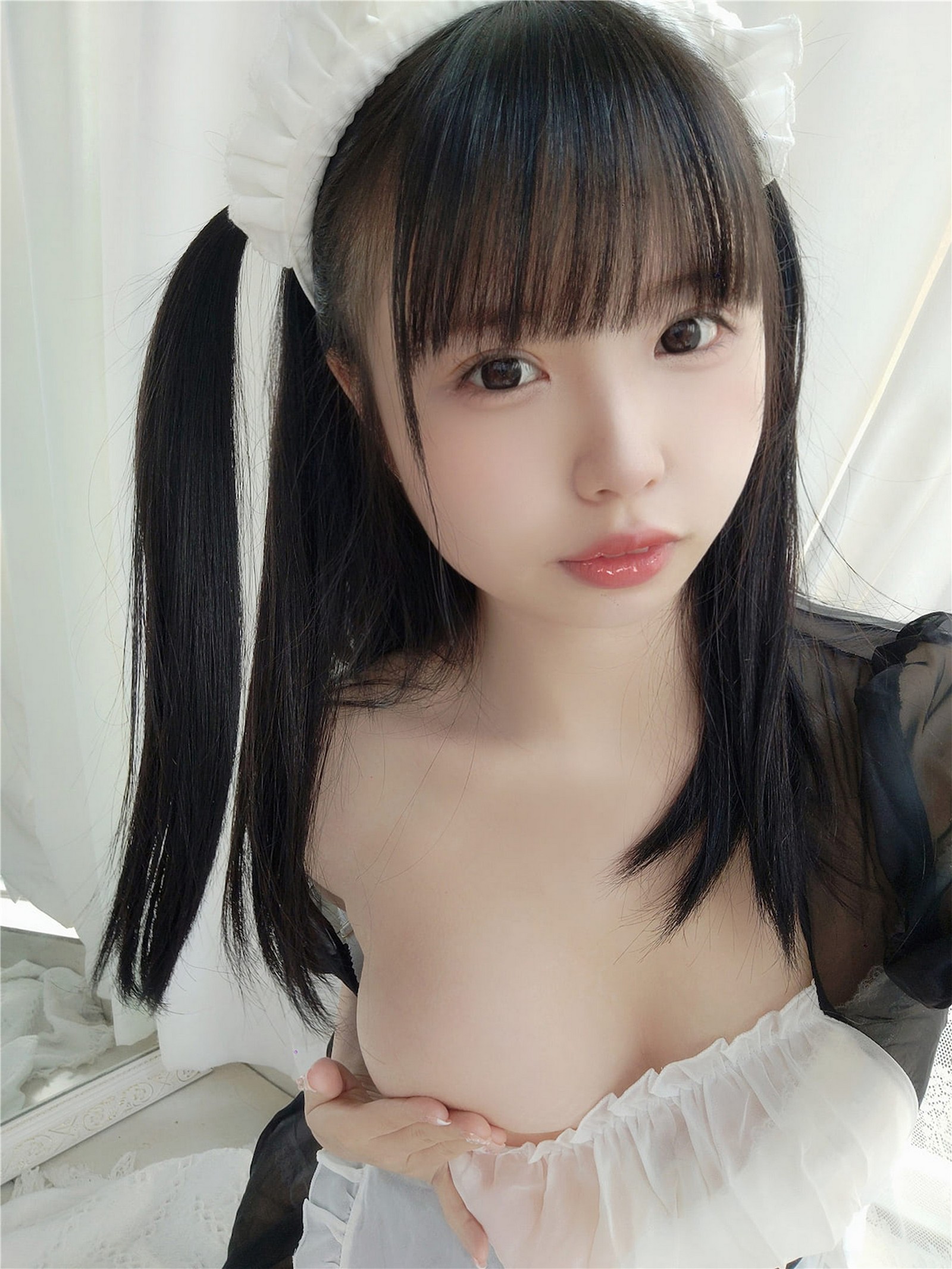 十万珍吱伏特（香川澪）臀恋妹抖写真合集｜56P｜33.3MB插图1