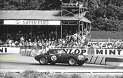  1964 International Championship for Makes - Page 5 64tt32-Jag-E-Type-P-Sutcliffe-2