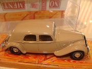 Norev-22-cv-Berline-beige-2.jpg