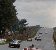 24 HEURES DU MANS YEAR BY YEAR PART ONE 1923-1969 - Page 36 55lm08-Jag-DType-D-Beauman-N-Dewis-5