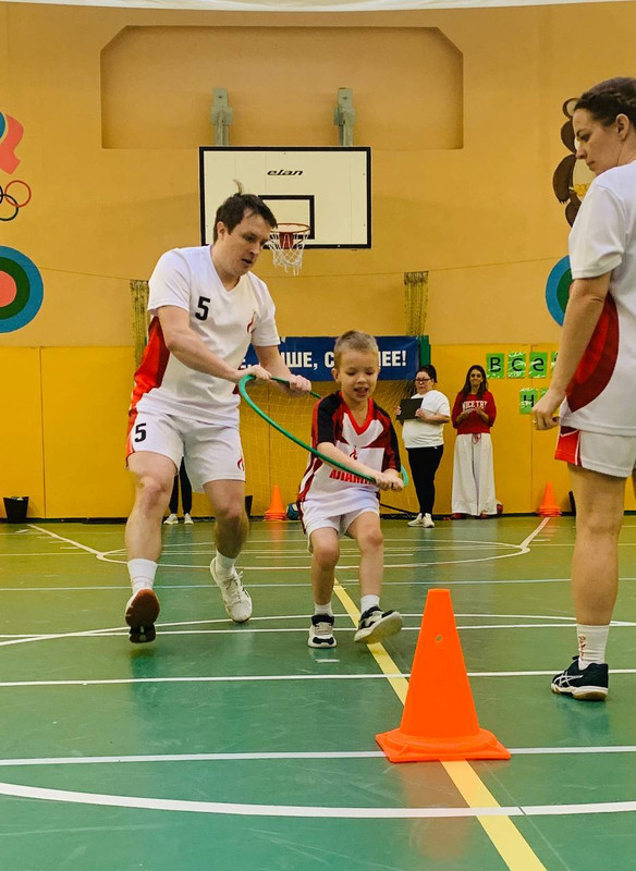 photo-5456256780338924336-y