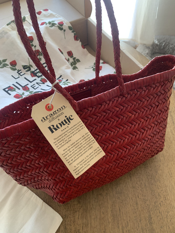 E735CFE8-F906-4849-A789-743F3091A6C3