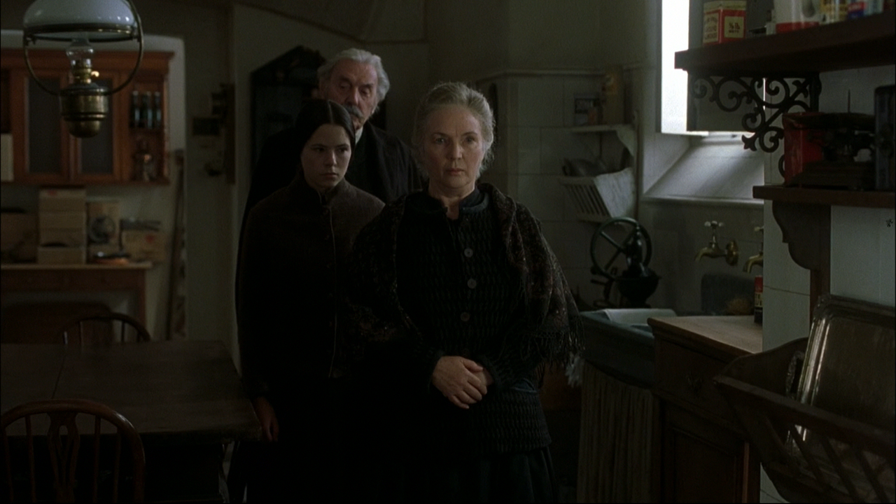 The Others (2001) (1080p Bluray AV1 Opus) [NeoNyx343] - [00:06:07.292]v1