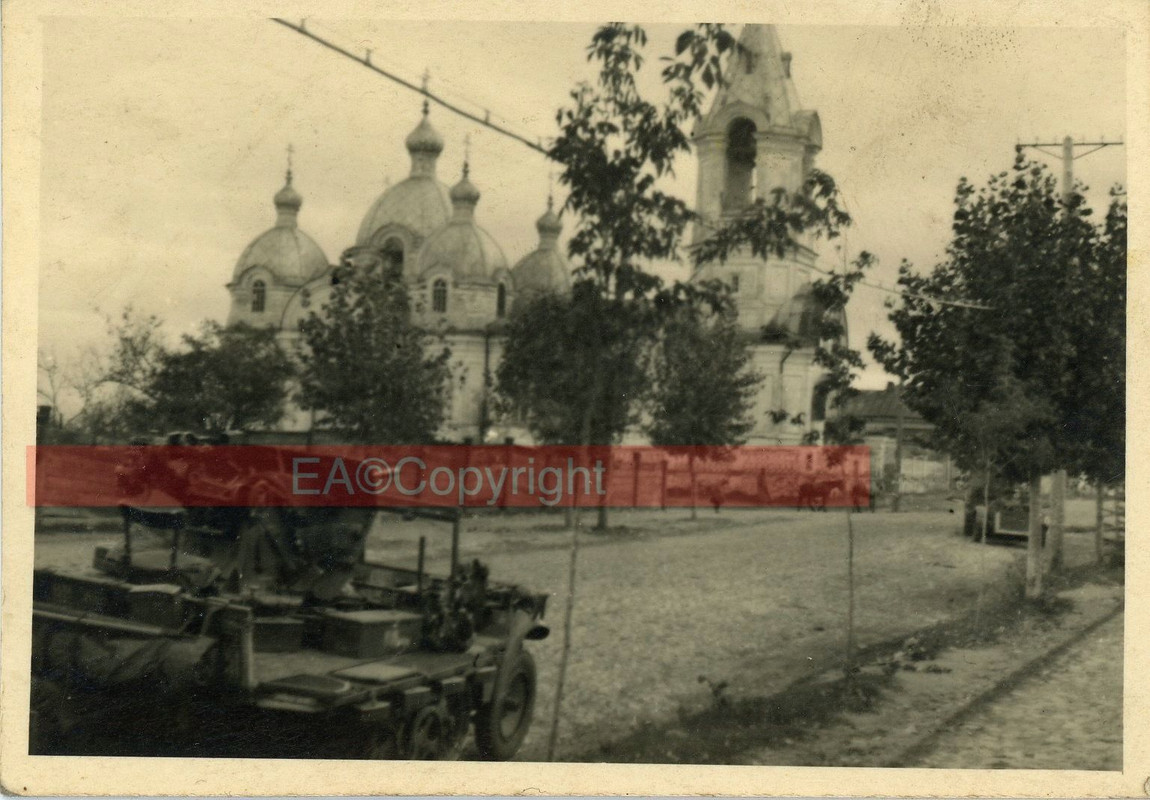 Russland Artillerie Geschütz Haubitze Vormarsch 