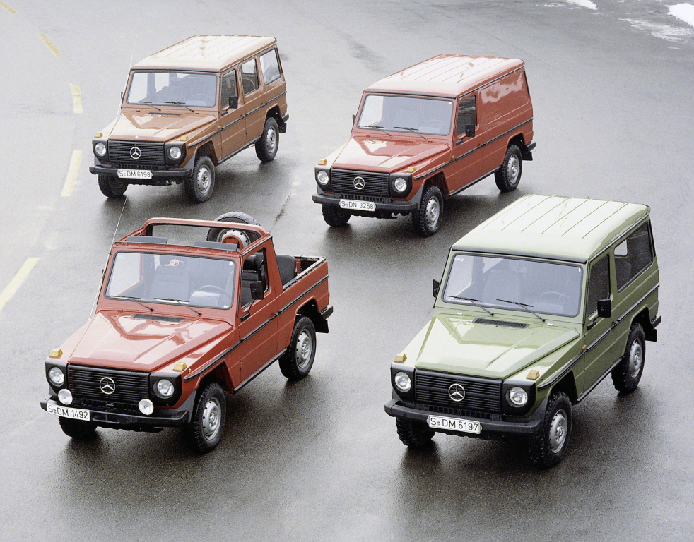 ゲレンデ　1/18Mercedes-Benz G500 AUTOart 1/18 メルセデス・ベンツ G500 4X4 （シルバー） 76318