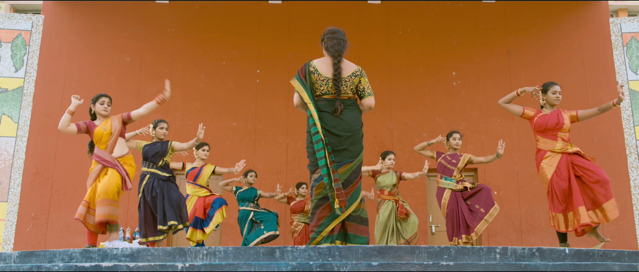 Nivetha Thomas- [SNASP] Busty ASS & Navel Sip scene -Ninnu Kori  (49)