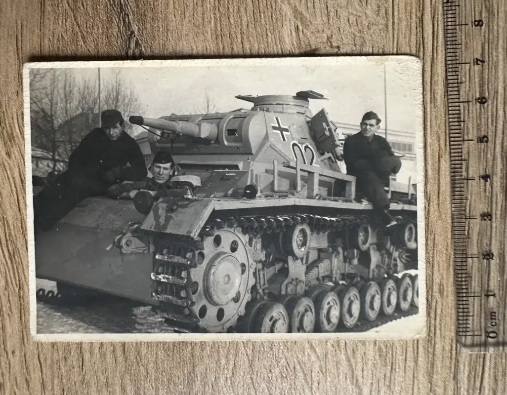 Front Foto aus Panzer Fotolot O.Mäurer Besatzung Panzerkampf Sturmgeschütz 2.WK