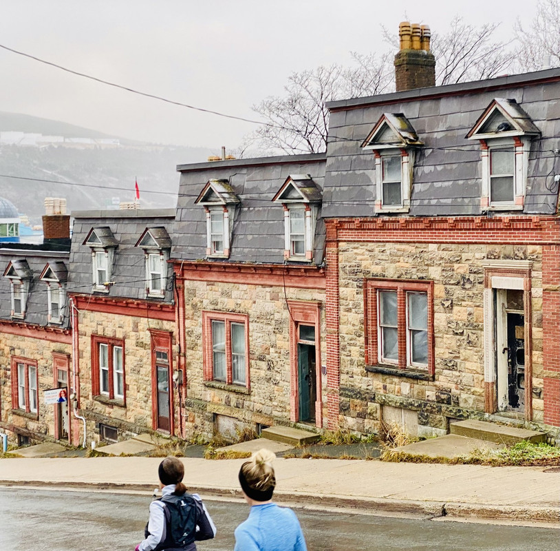 5C0344CD-3202-4577-A2C8-C0D93A8A92C1