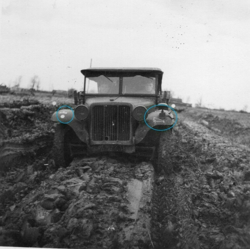Halbkette, PANZER JÄGER Abteilung, 30 inf. Div. Im schlamm (2)