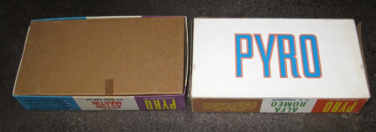 Pyro 1-32 Cars box variation 2