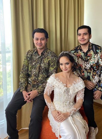 Angel dan kerabatnya
