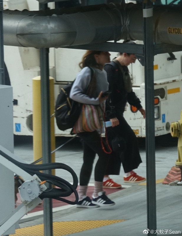 emmawatson-photogallery.blogspot.com (9)