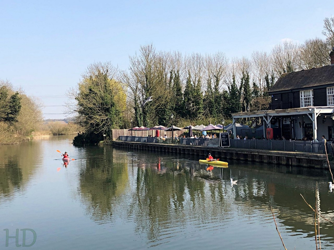 2-canoes-weir-march-2022-HD.jpg