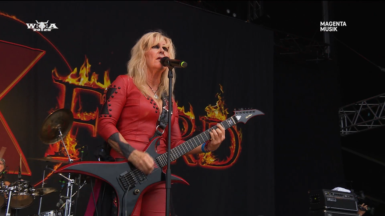 mpv-shot_Lita.Ford-Live.at.Wacken.Open.Air.WOA.2025.Web-DL.1080p.AVC-Нечипорук_00_21_42_0004