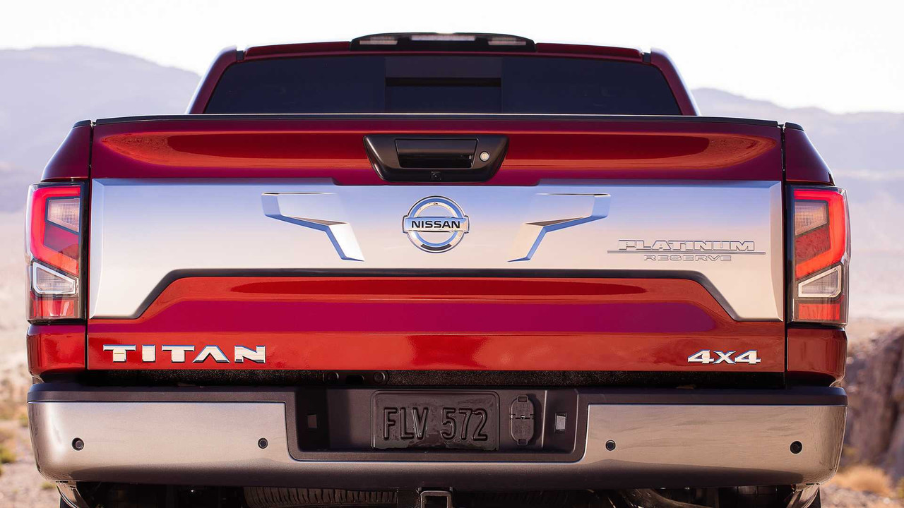 2020 Nissan Titan (30)