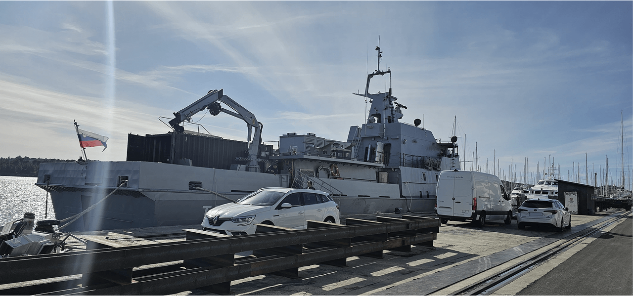 67e111f32397d08370127af0 panna triglav (1)