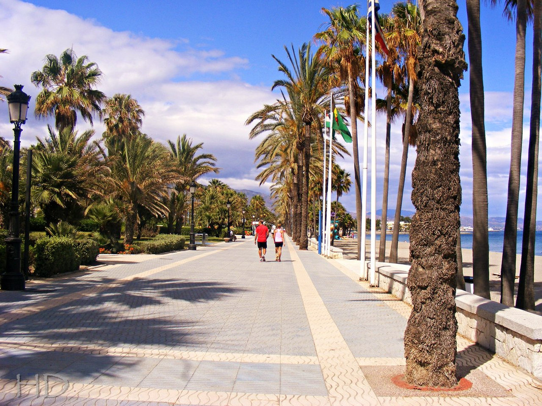 Beach-walk-Sp-Spain-HD.jpg