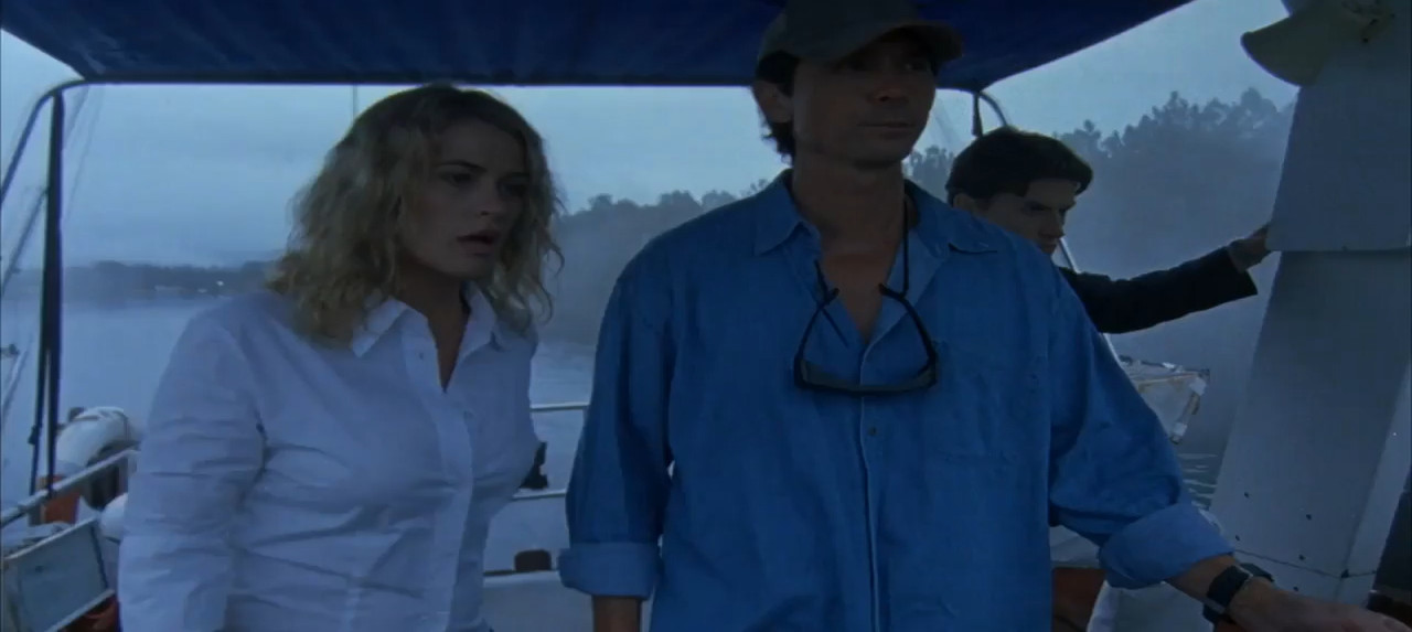 Red Water 2003 WebRip [Hindi + Tamil + English] 480p 720p ESub Screenshot