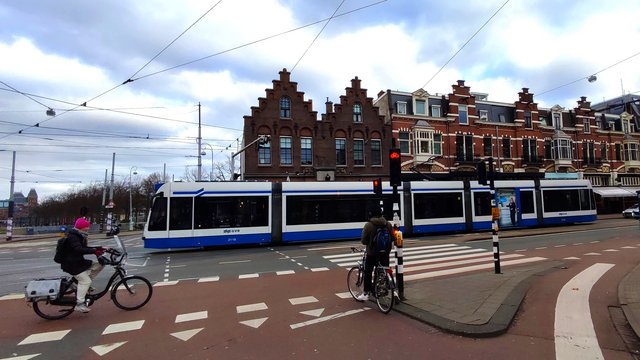 Amsterdam 2023 en pareja - Blogs de Holanda - Conociendo la ciudad, casas danzantes, Rembrandt, Monet, Van Gogh. (44)