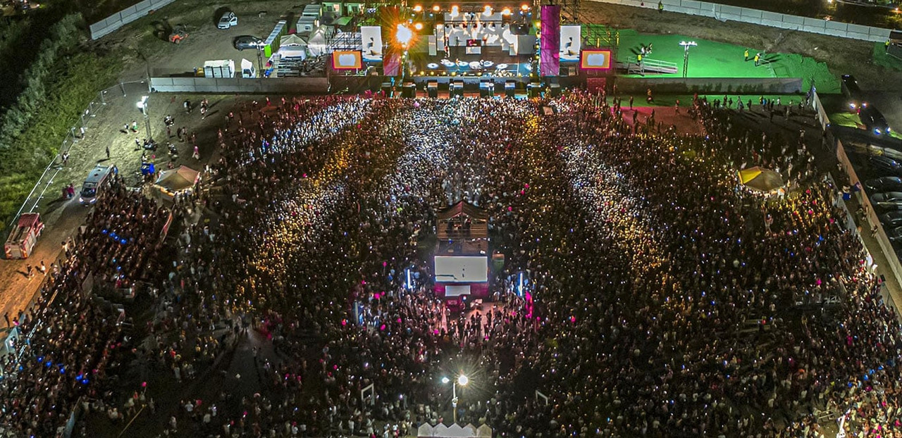 Tezenis, a giugno il Summer Festival con Radio 105 Tezenis, a giugno il Summer Festival con Radio 105