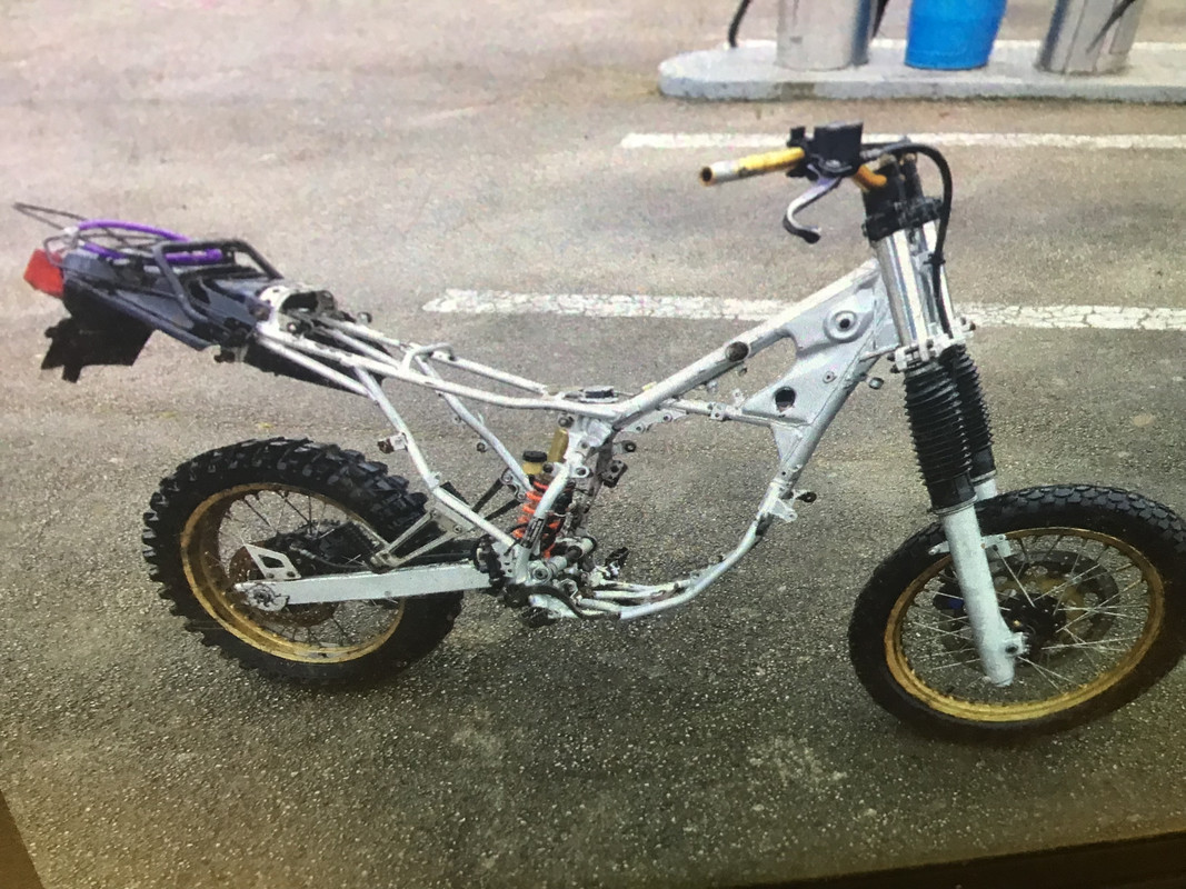 EA214E2E-33DD-4BAC-8463-F1A73B89F3D0