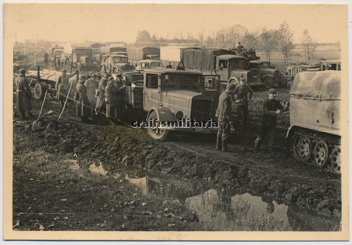 Orig. Foto rus. Gefangene Mercedes Benz Lkw Anhä