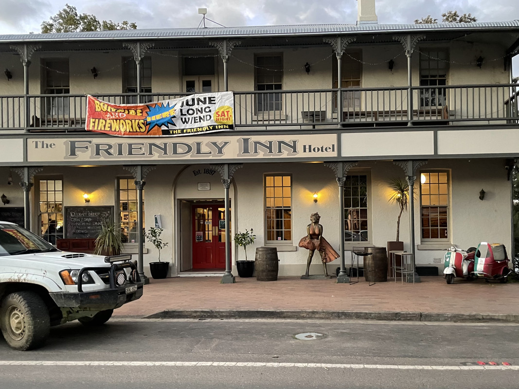 0401B257-7705-4C19-A879-800044B6F7EC