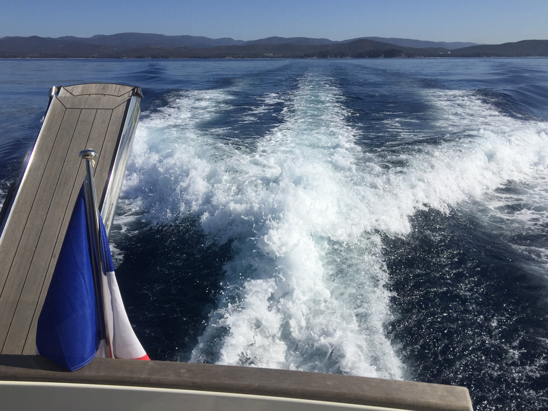 8CEBDB69-58D9-4077-8529-D7820A4E6A7A