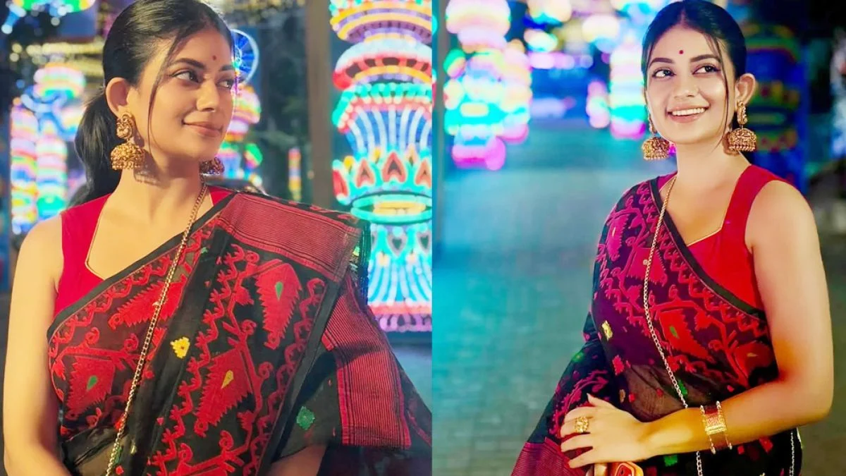 দুর্গাপূজায় সম্প্রীতির বার্তা অভিনেত্রী মন্দিরার