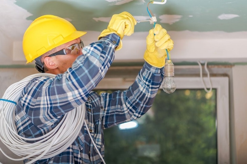 Things To Know About Commercial Electrician Before You Hire Them