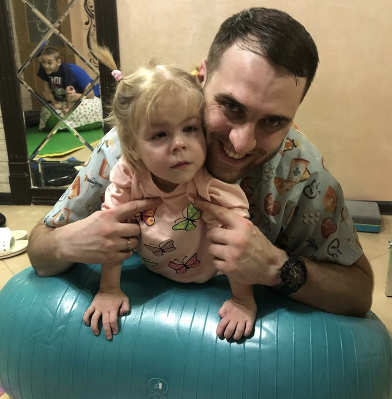 9A8E2C49-C7CA-4F58-B0A0-AA5F5042BC4C