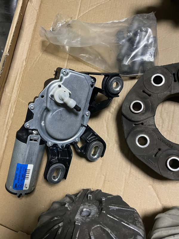 CF578C7D-2A3F-4DB2-8AED-22615B02D4B7