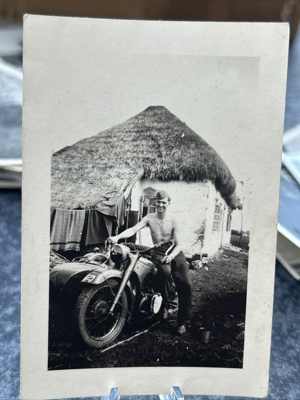 Foto Wk2 Wehrmacht Motorrad Kradmelder Soldat Front Kampf (4)