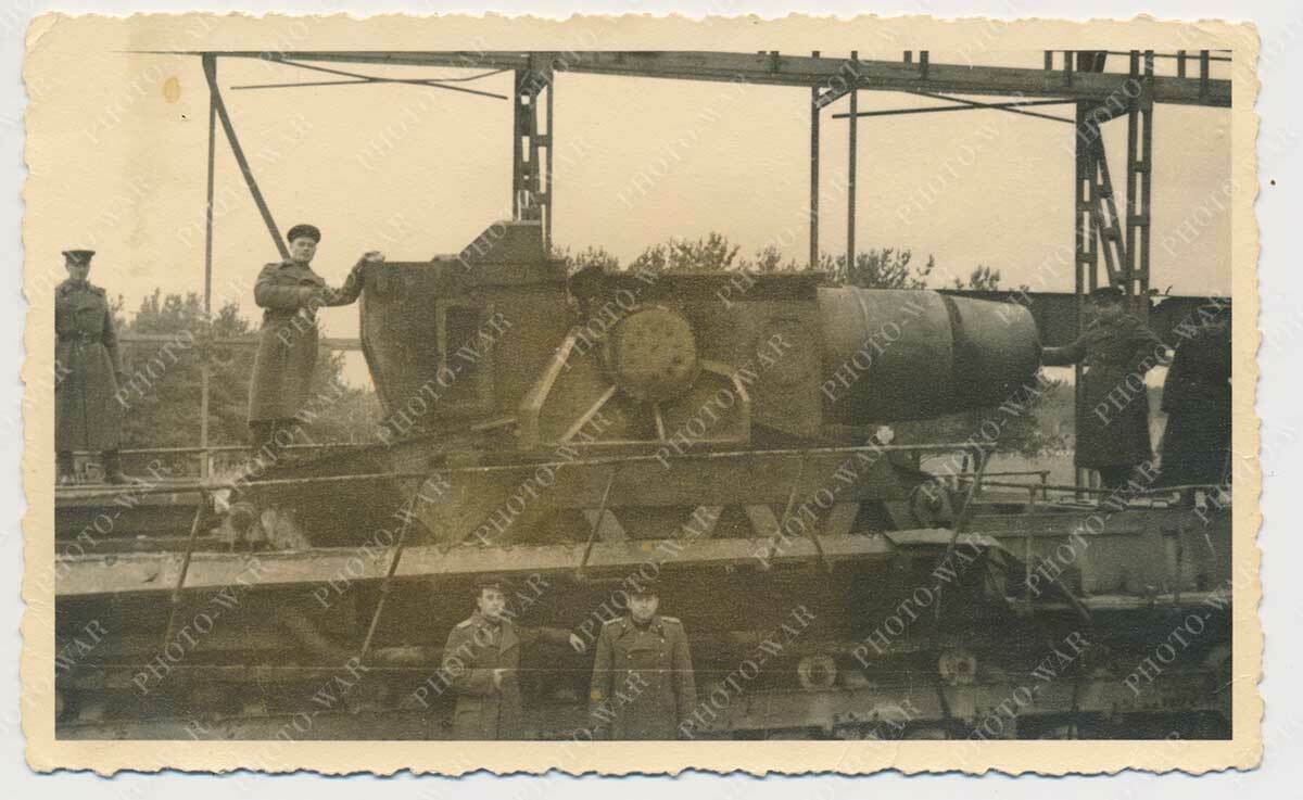 Panzer morser Karl-Gerät  beute bei Rote Armee Luckenwalde 1944 orig. foto