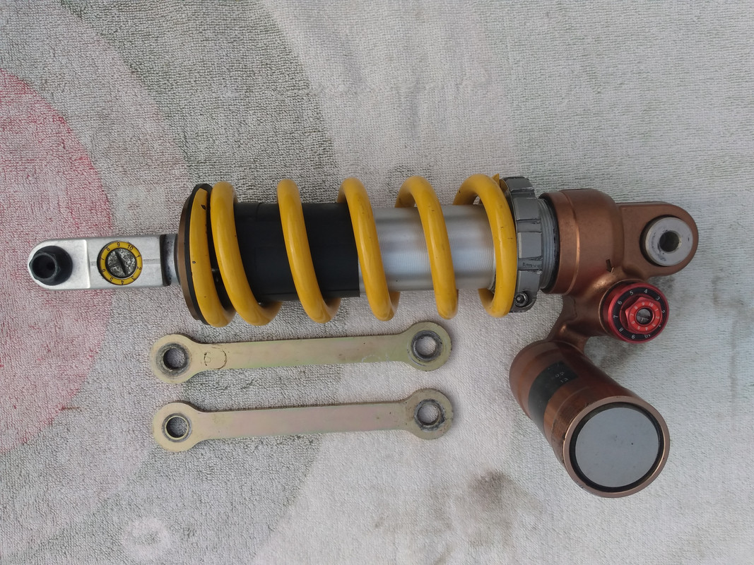 [Image: S1000-RR-Shock-Dogbones.jpg]