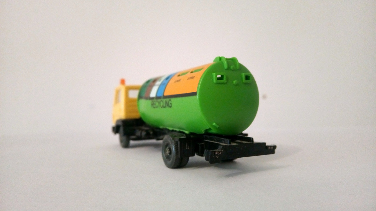 Mach (9010)