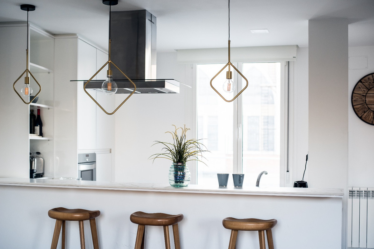 Modern White Window Design For Compact Kitchens