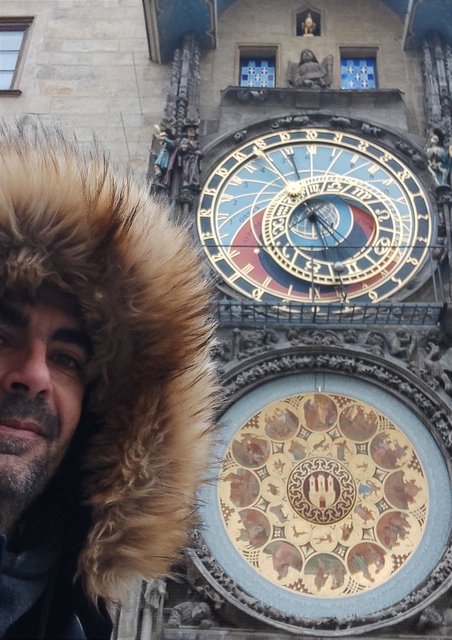 Casa Danzante, Reloj en movimiento y Castillo de Praga - Viena - Bratislava - Praga, Navidad 2024 (26)