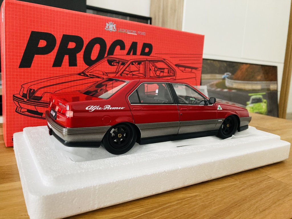 Laudoracing Alfa Romeo 164 ProCar | DiecastXchange Forum